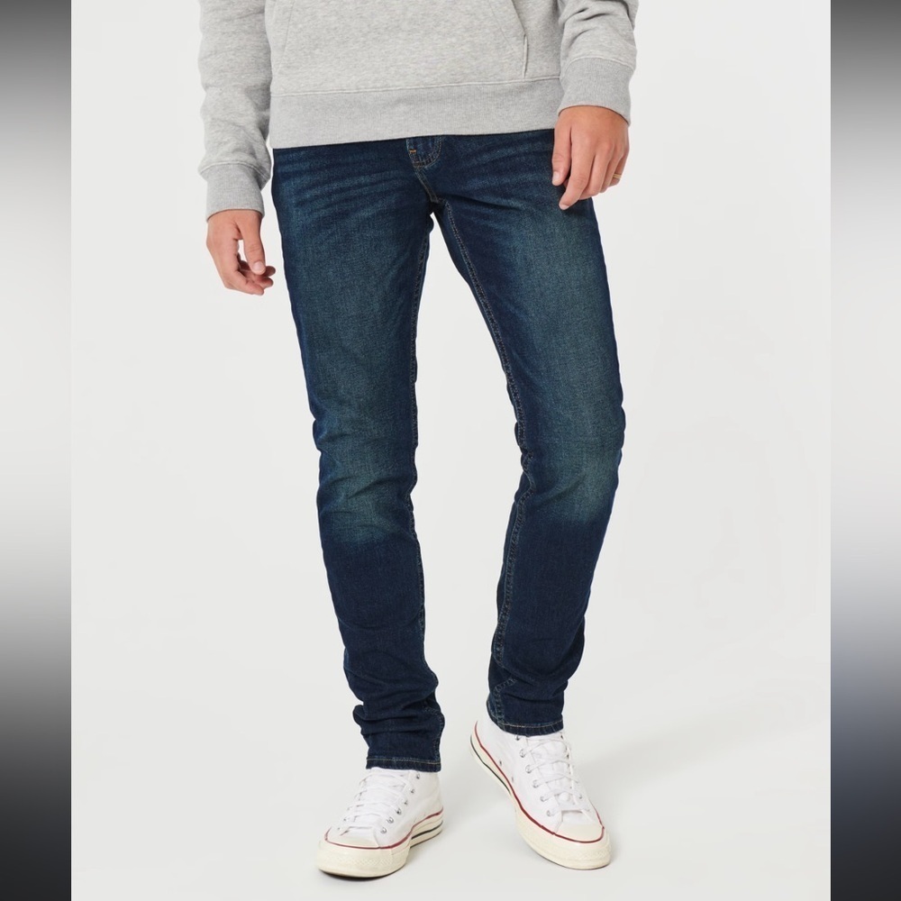 Men’s Hollister skinny jeans size 29 x 30 in excellent like-new condition